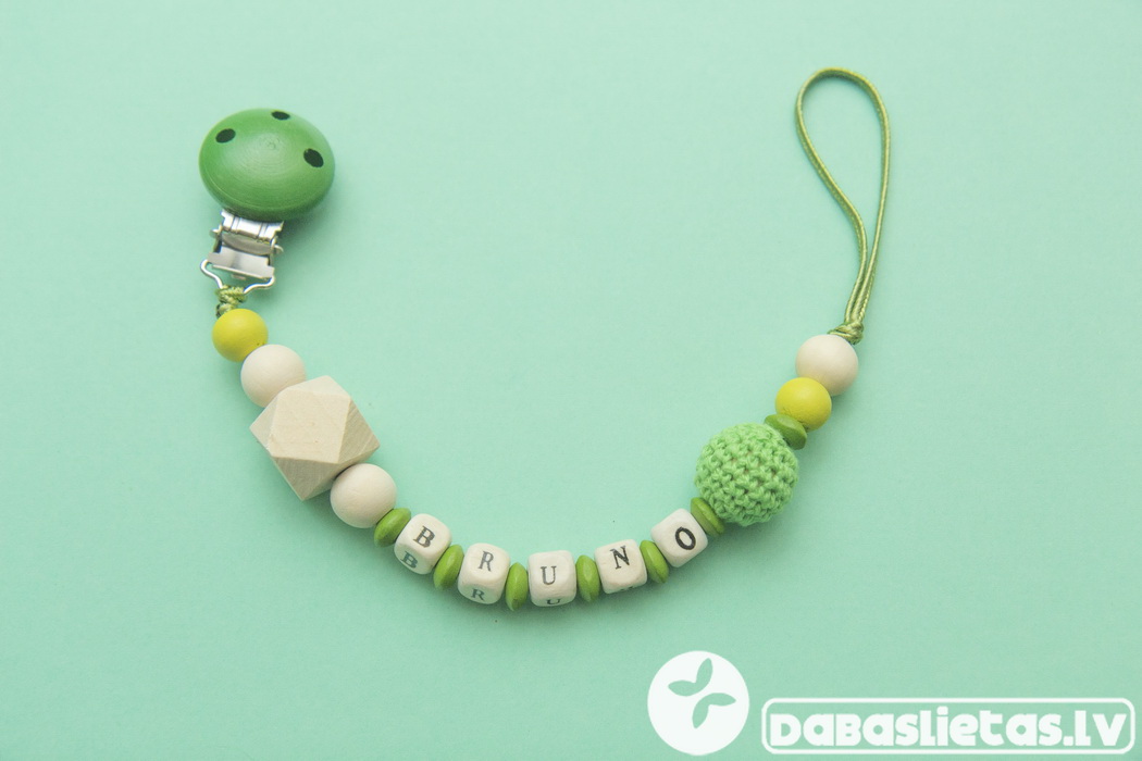 koka-knupisa-turetajs-ar-vardinu-zals 1152980876