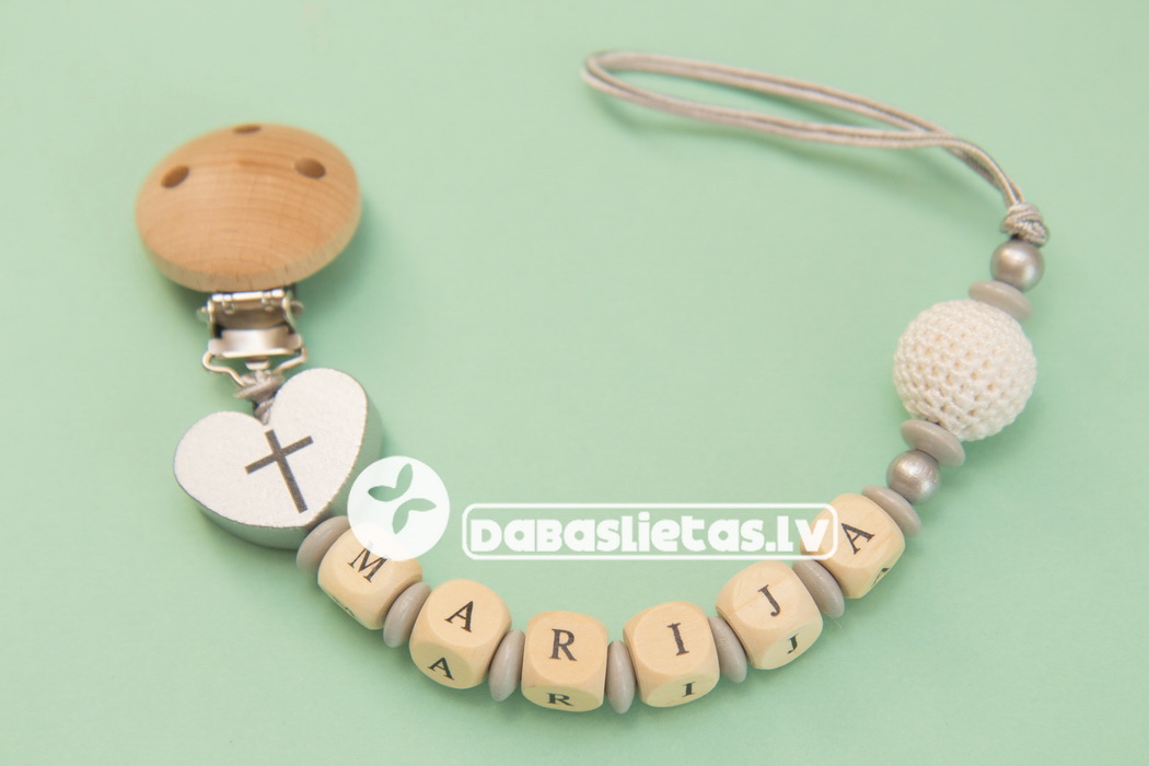 kristibas-ar-krustinu-jaundzimusajam-davana