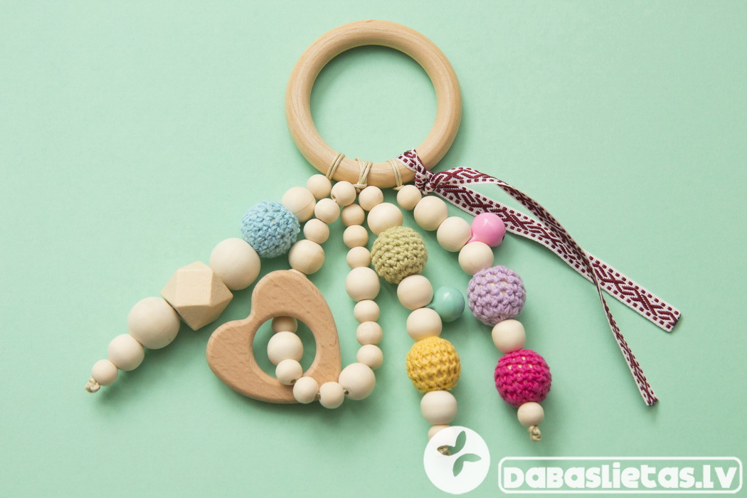 raibs-tamborets-latvisks-grabulis